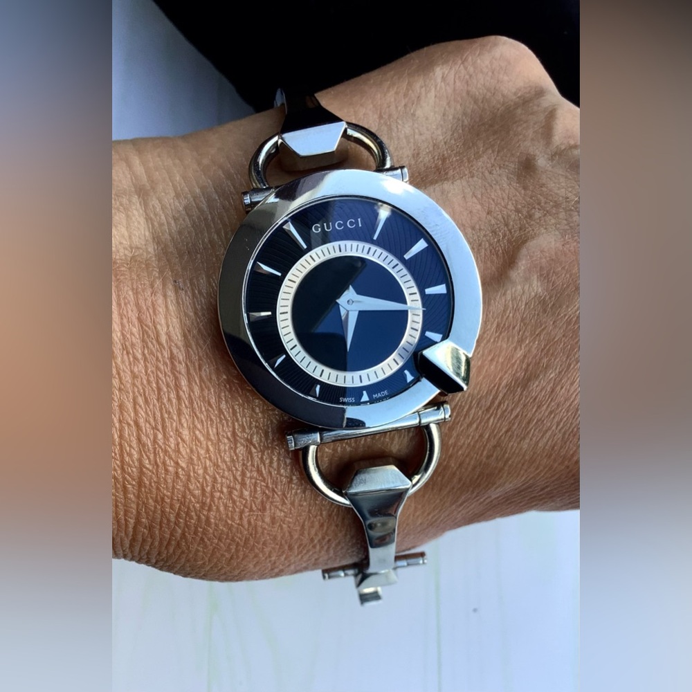 Gucci Black Dial Stainless Steel Bracelet Watch